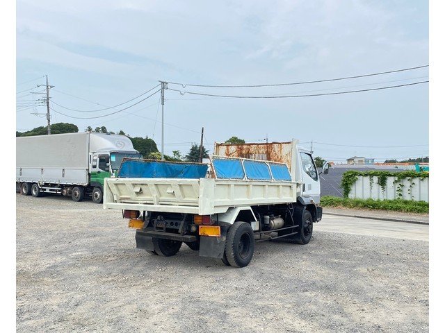 MITSUBISHI FUSO FIGHTER TIPPER