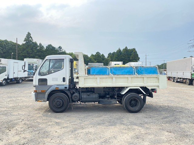 MITSUBISHI FUSO FIGHTER TIPPER