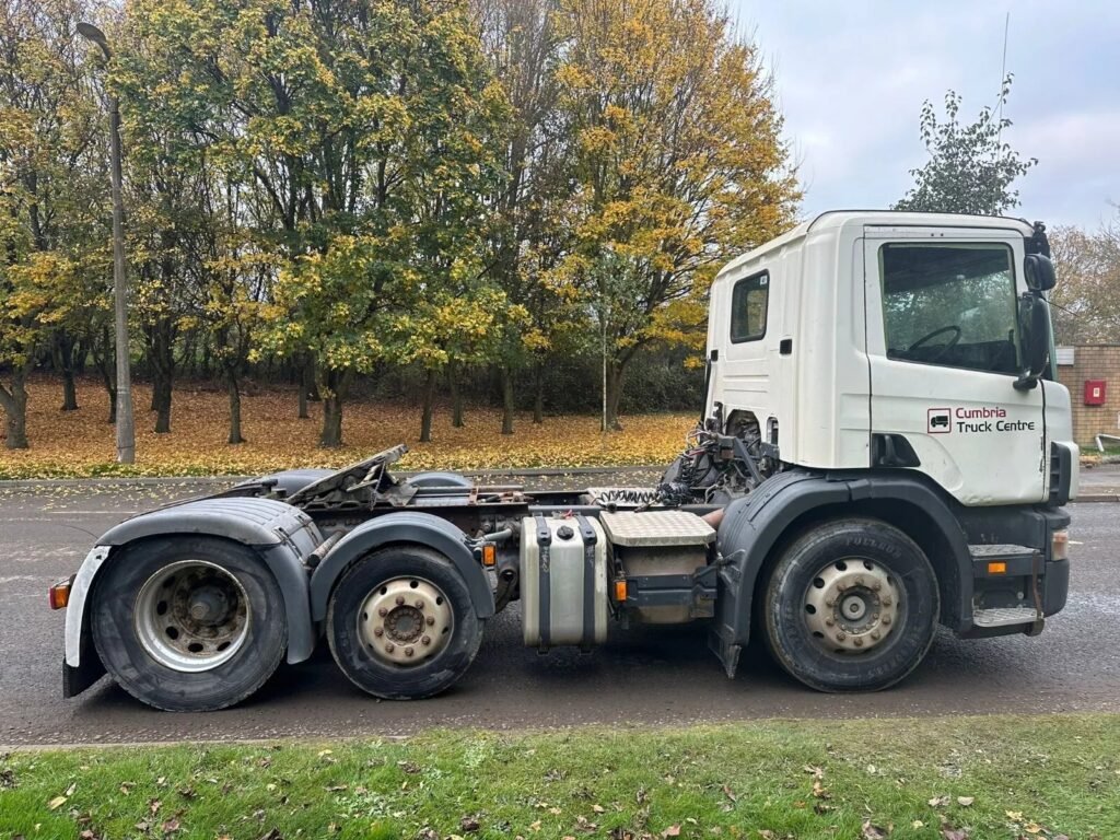 SCANIA 114-380 DAY-CAB MID-LIFT FOR SALE IN UK