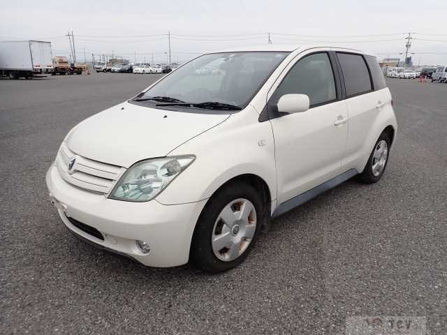 Toyota Ist 2004